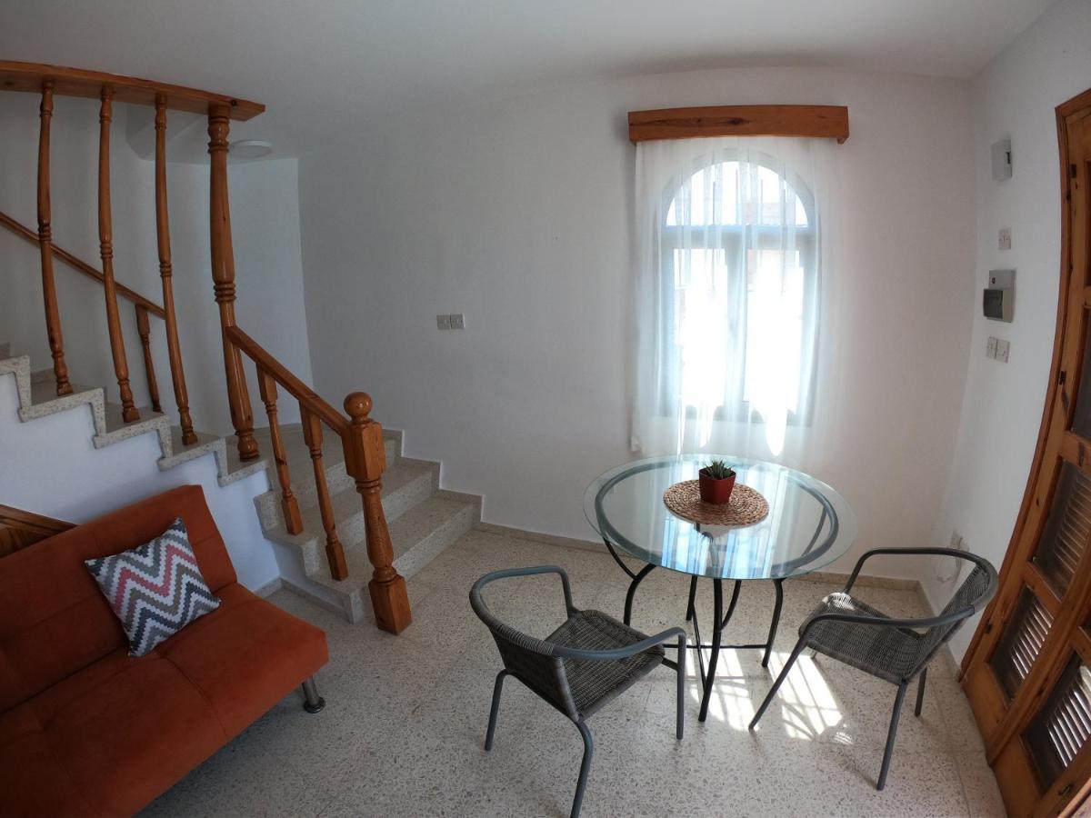 Templos Homes Κερύνεια Εξωτερικό φωτογραφία